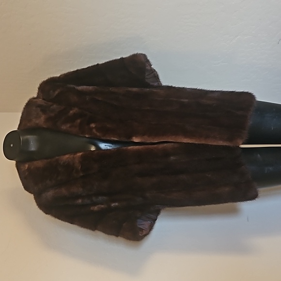 George Benioff Brown Fur Stole (Beaver - Mink) - Picture 1 of 8